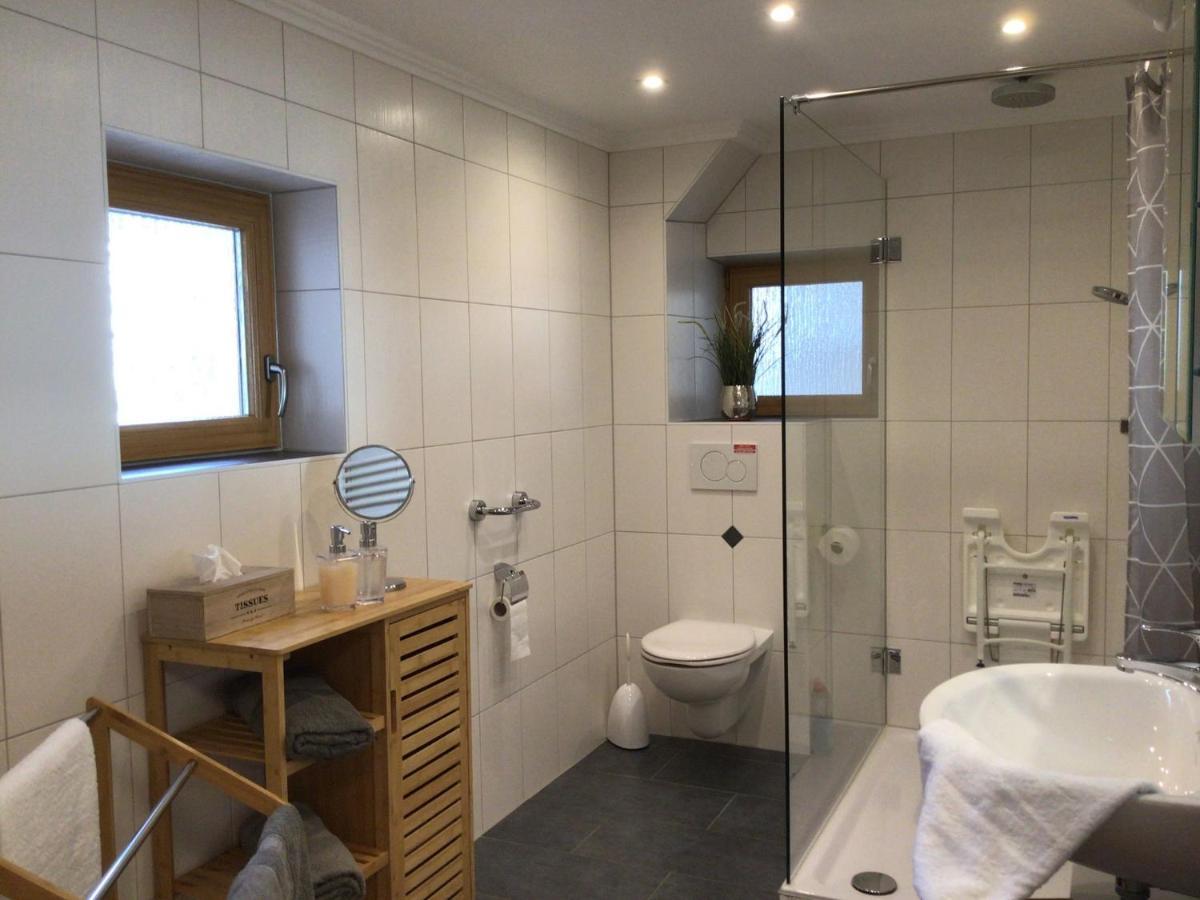 Ferienwohnung Lederhose ビショフスヴィーゼン エクステリア 写真